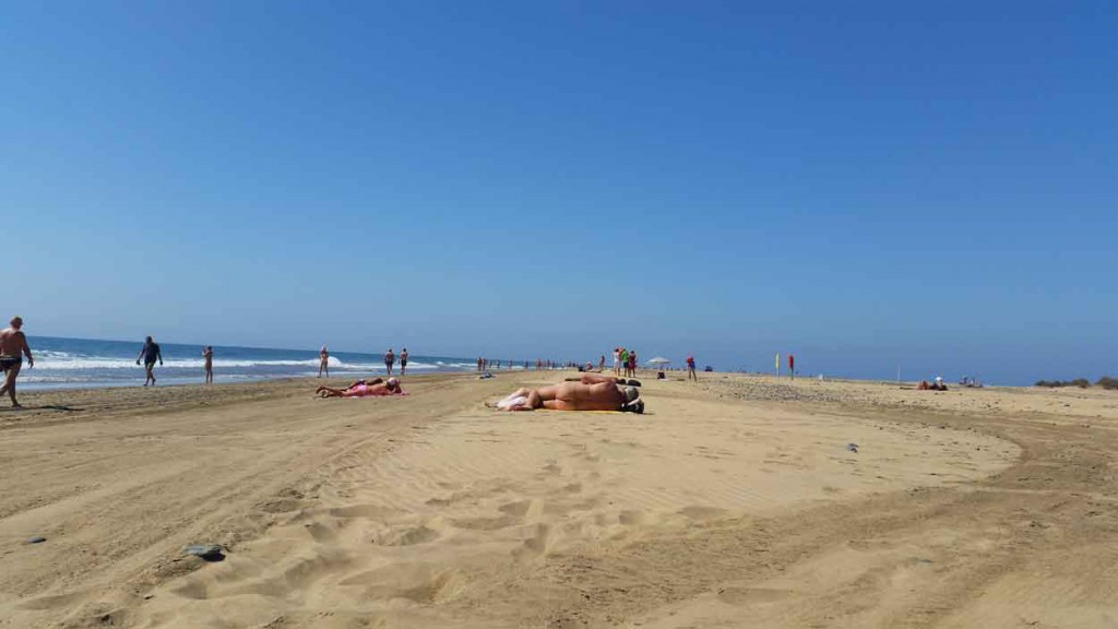 Naakstrand Playa Del Ingles op Gran Canaria